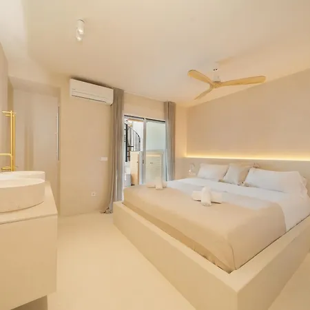 בית נופש Modern Townhouse With Private Heated Pool Near Cabopino In Artola,