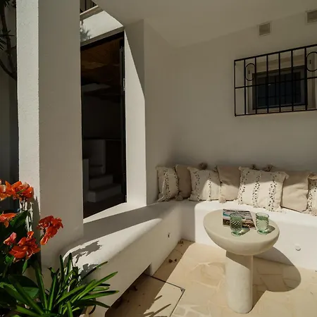 Modern Townhouse With Private Heated Pool Near Cabopino In Artola, *