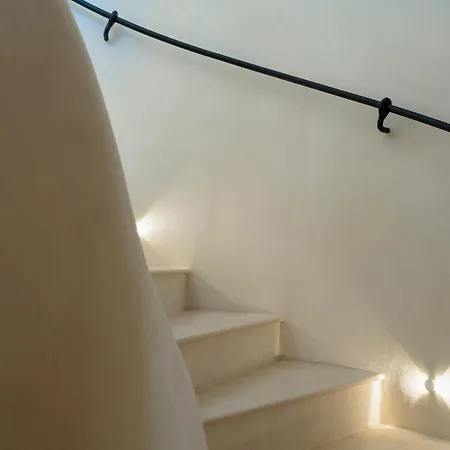 Modern Townhouse With Private Heated Pool Near Cabopino In Artola,