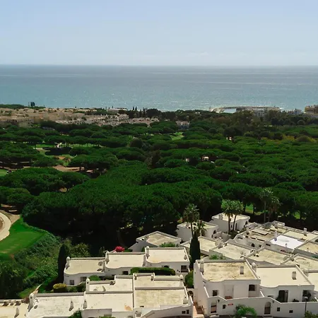 Dom wakacyjny Modern Townhouse With Private Heated Pool Near Cabopino In Artola, Marbella