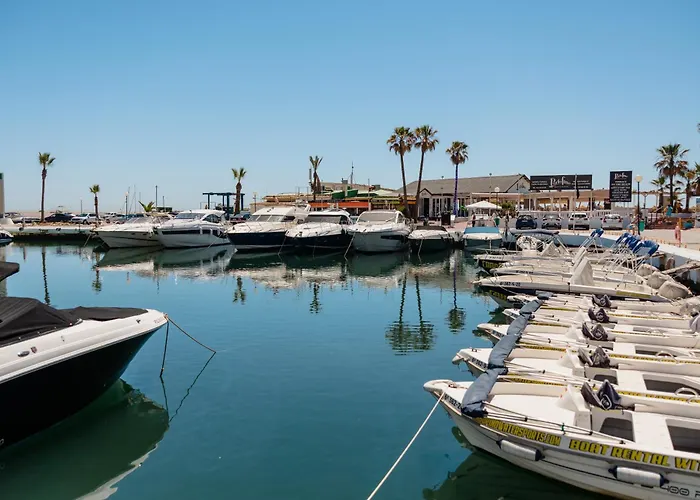 Modern Townhouse With Private Heated Pool Near Cabopino In Artola, *